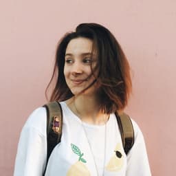 Полина Дрожжина